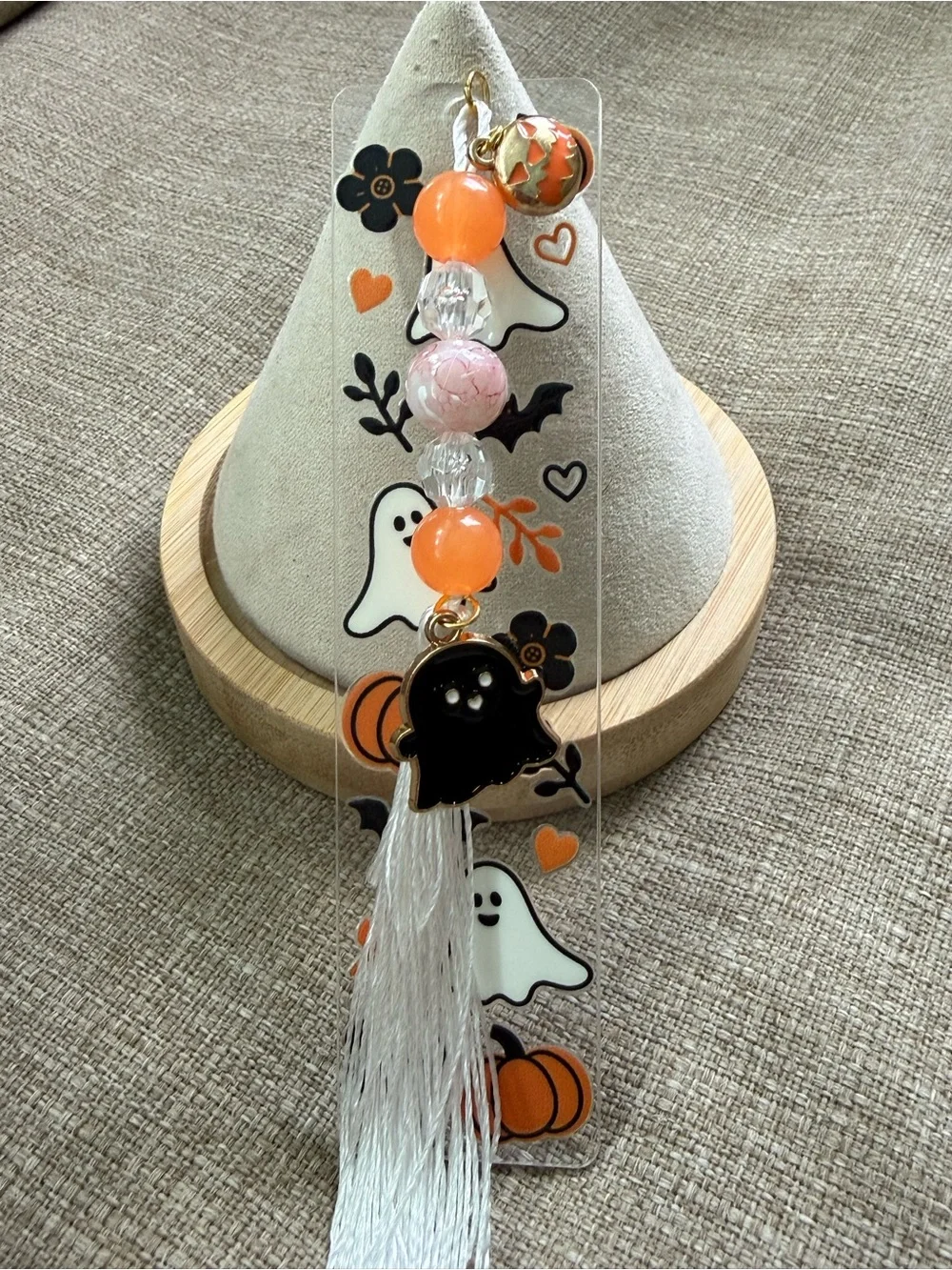 👻 Acrylic bookmark “Ghost” design, beads and 2 Charms. NWOT (Size small )